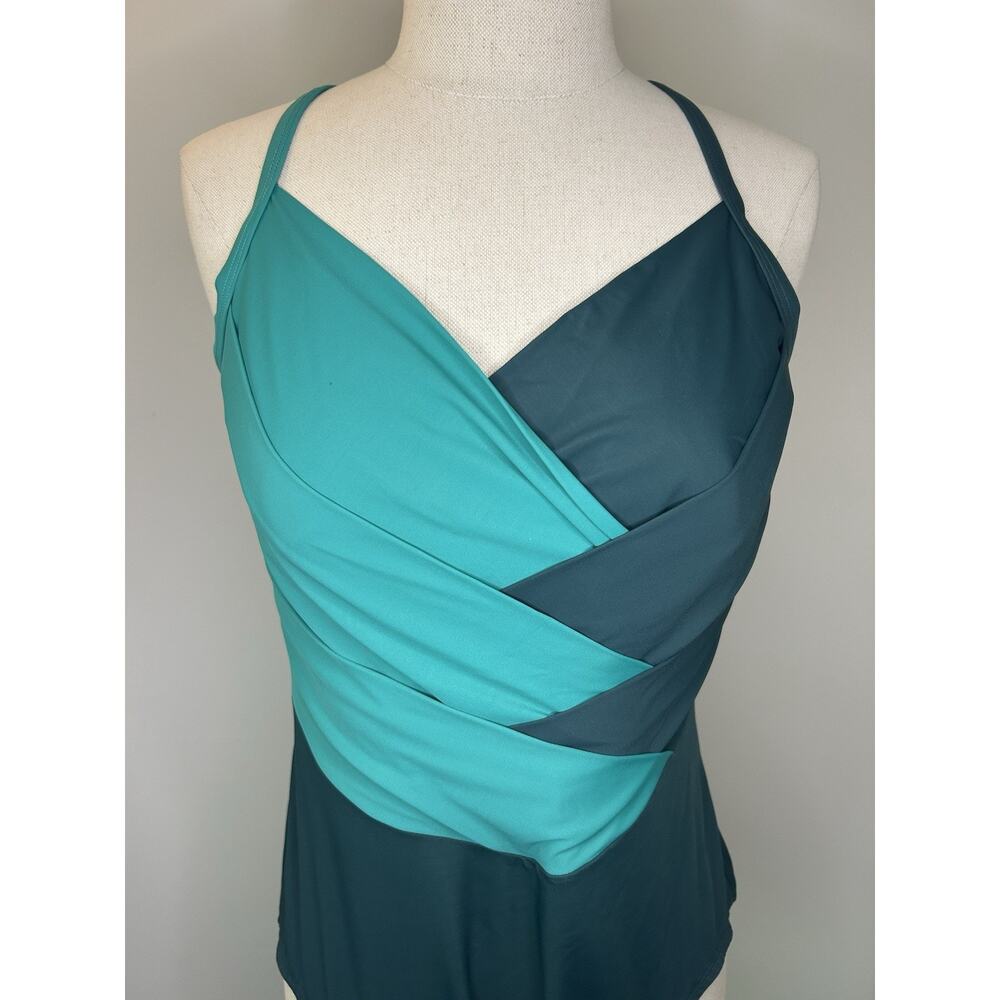 LANDS' END Green Two Tone One Piece Swimsuit Built-In Bra V-Neck Womens 14 - Picture 2 of 6